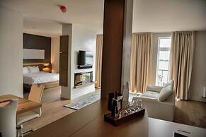 Hotel du Lac Champlain, an Ascend Collection Hotel