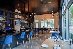 Hotel du Lac Champlain, an Ascend Collection Hotel