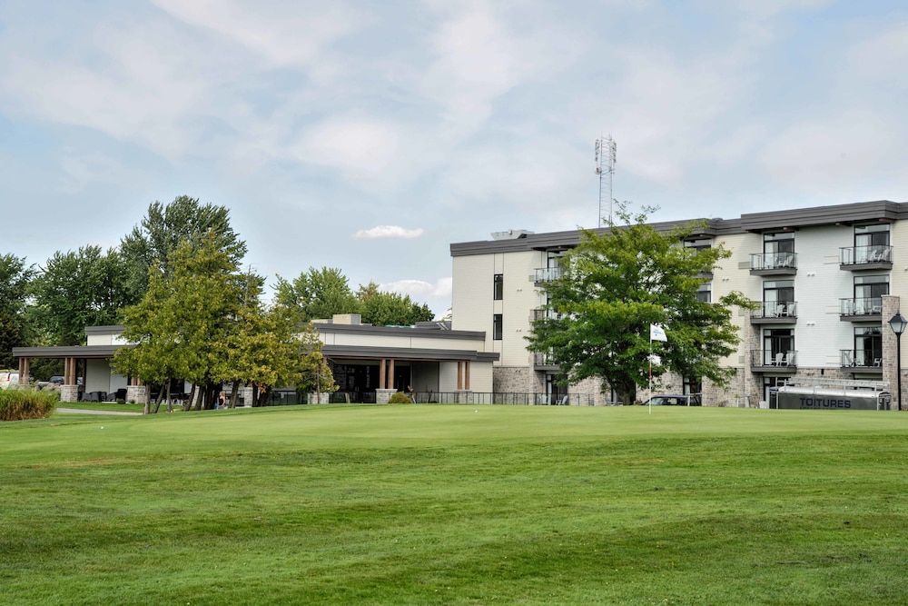 Hotel du Lac Champlain, an Ascend Collection Hotel