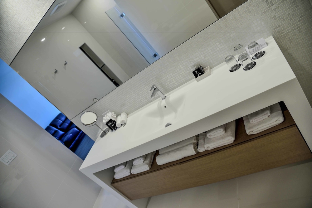Hotel du Lac Champlain, an Ascend Collection Hotel
