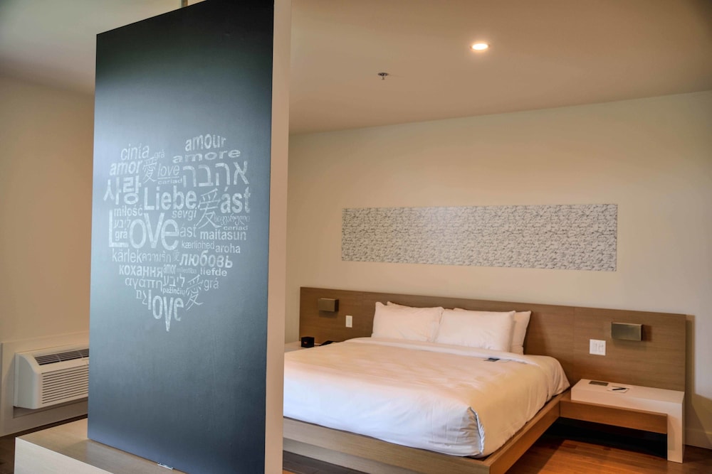 Hotel du Lac Champlain, an Ascend Collection Hotel