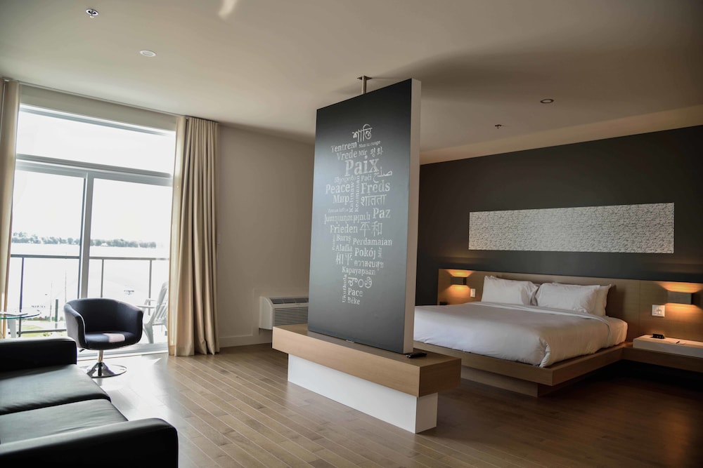 Hotel du Lac Champlain, an Ascend Collection Hotel