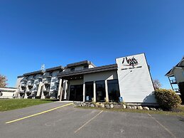 Hotel du Lac Champlain, an Ascend Collection Hotel