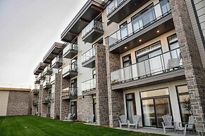 Hotel du Lac Champlain, an Ascend Collection Hotel