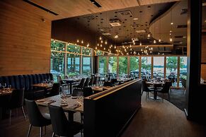 Hotel du Lac Champlain, an Ascend Collection Hotel