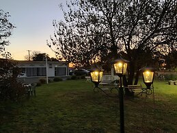 Gazebo Motor Inn