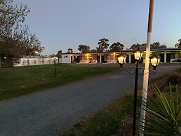 Gazebo Motor Inn
