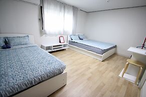 Jeong House