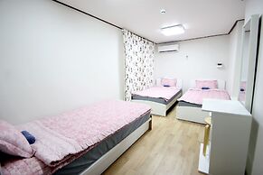 Jeong House