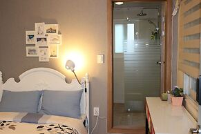 Hongdae Style Guesthouse