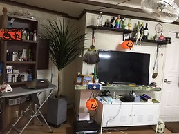JOHNNY's House