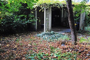 Baratero Garden Apartment