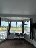 Sea Side Hotel