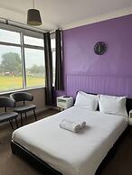 Sea Side Hotel