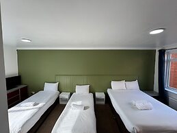 Sea Side Hotel