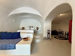 Elysian Santorini