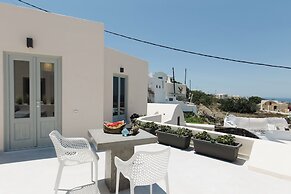 Elysian Santorini