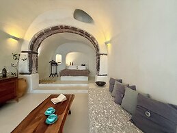 Elysian Santorini