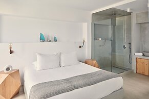 Elysian Santorini