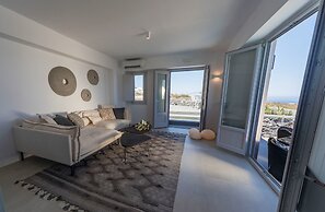 Elysian Santorini