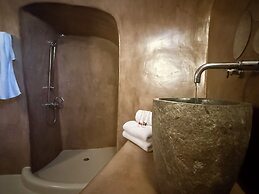 Elysian Santorini