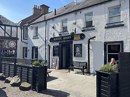 Airlie Arms Hotel