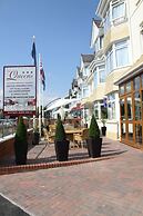 The Queens Hotel