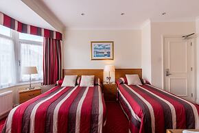 The Queens Hotel