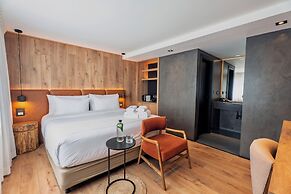 Montano Boutique Suites