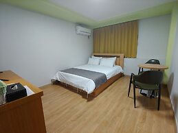 Gallery Hotel BnB