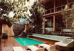 Villa Dali Resort