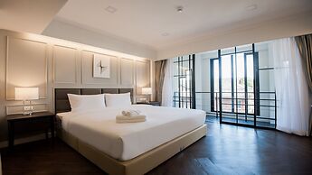 B2 Riverside Premier Hotel
