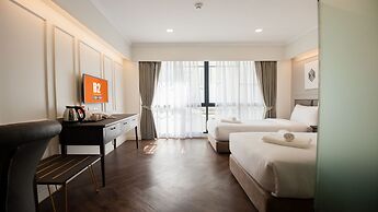 B2 Riverside Premier Hotel