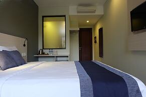 Adys Inn