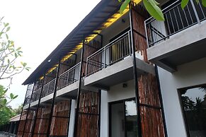 Adys Inn