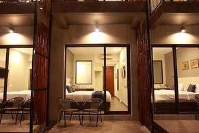 Adys Inn