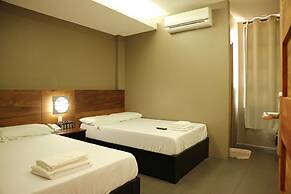 West Gate Hotel