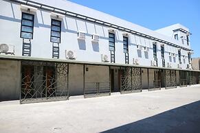 West Gate Hotel