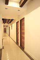 West Gate Hotel