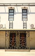 West Gate Hotel