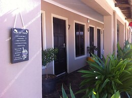 Khwee Sands Lodge