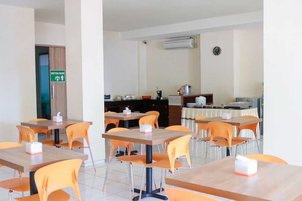 LeGreen Suite Ratulangi
