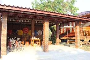 Phupha Inn Resort