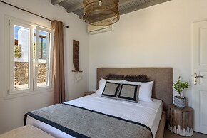 Myconian Platinum Villas