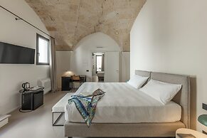 ARCO VECCHIO URBAN SUITE by EPOCA COLLECTION