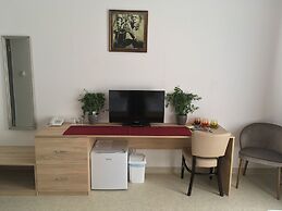 Garden Hotel Medical & Spa