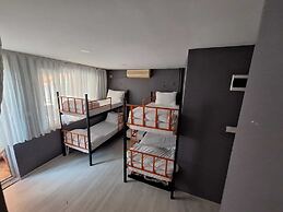 Dilmac Hotel