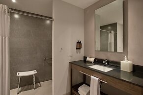 Fiesta Inn Express Cancún Cumbres