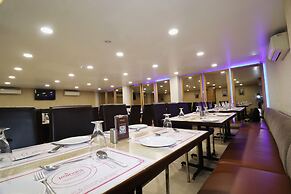 Hotel Rajhans Regent