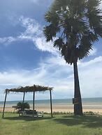 Hua Plee Lazy Beach
